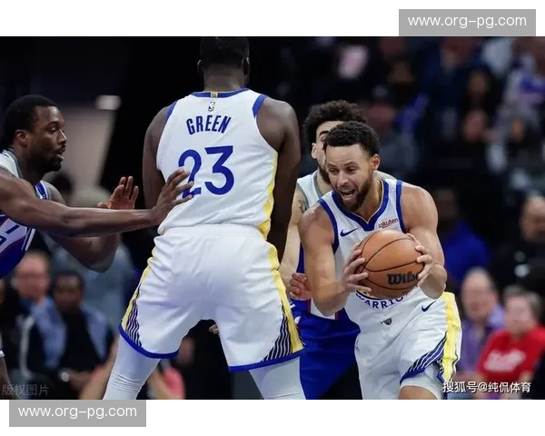 勇士雷霆巅峰对决：水花兄弟能否抵挡雷霆三巨头的狂潮？